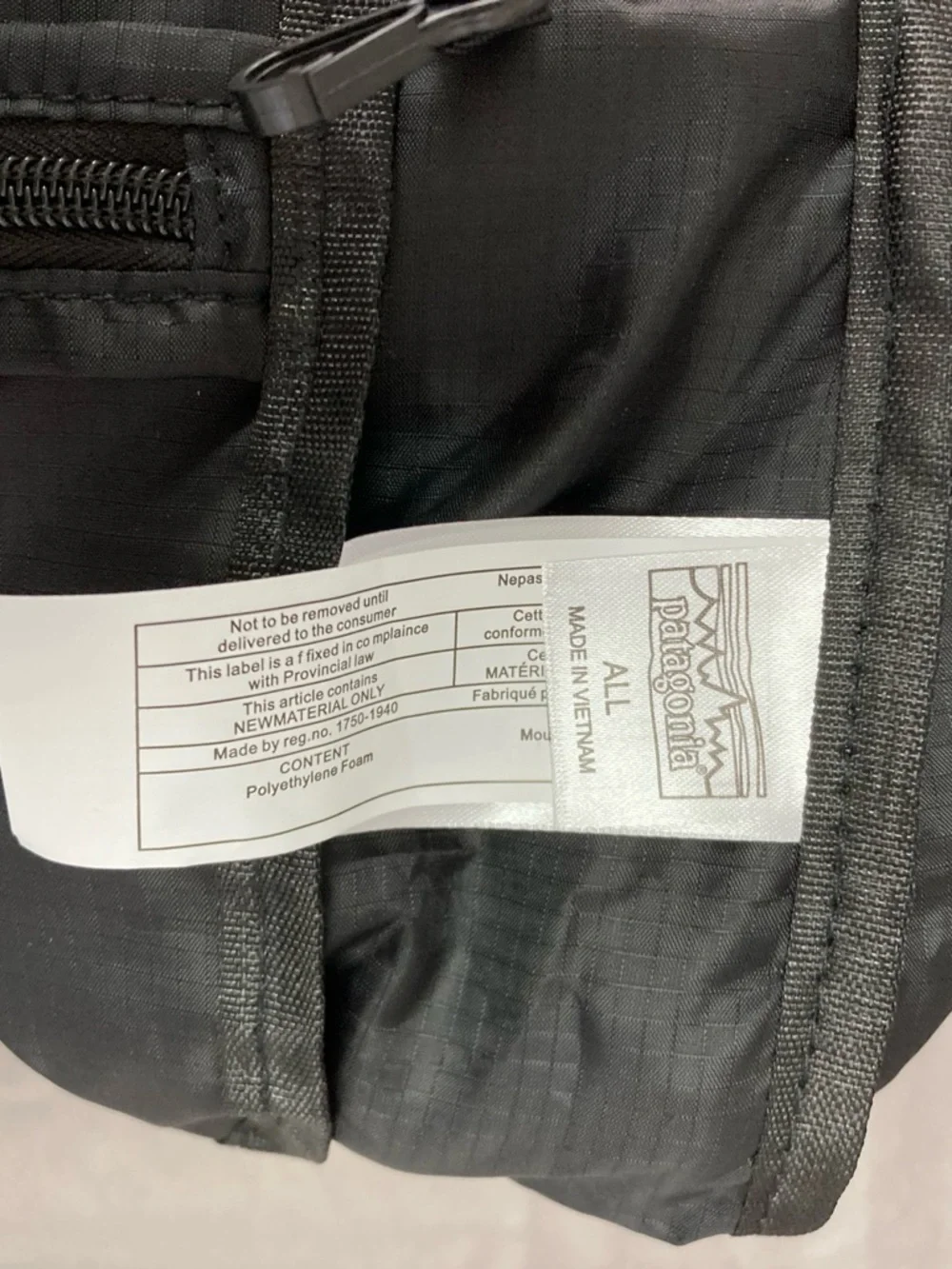 Patagonia Crossbody black Bag - Picture 14 of 15